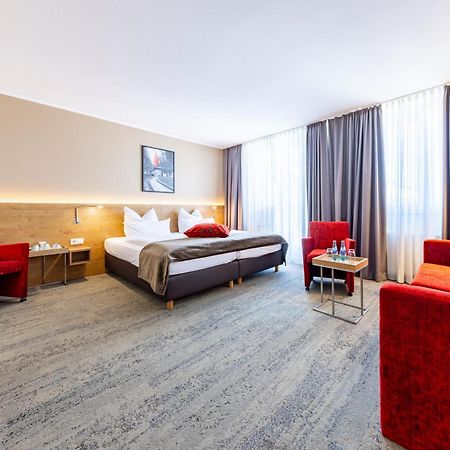 פרנקפורט Maingau Hotel מראה חיצוני תמונה