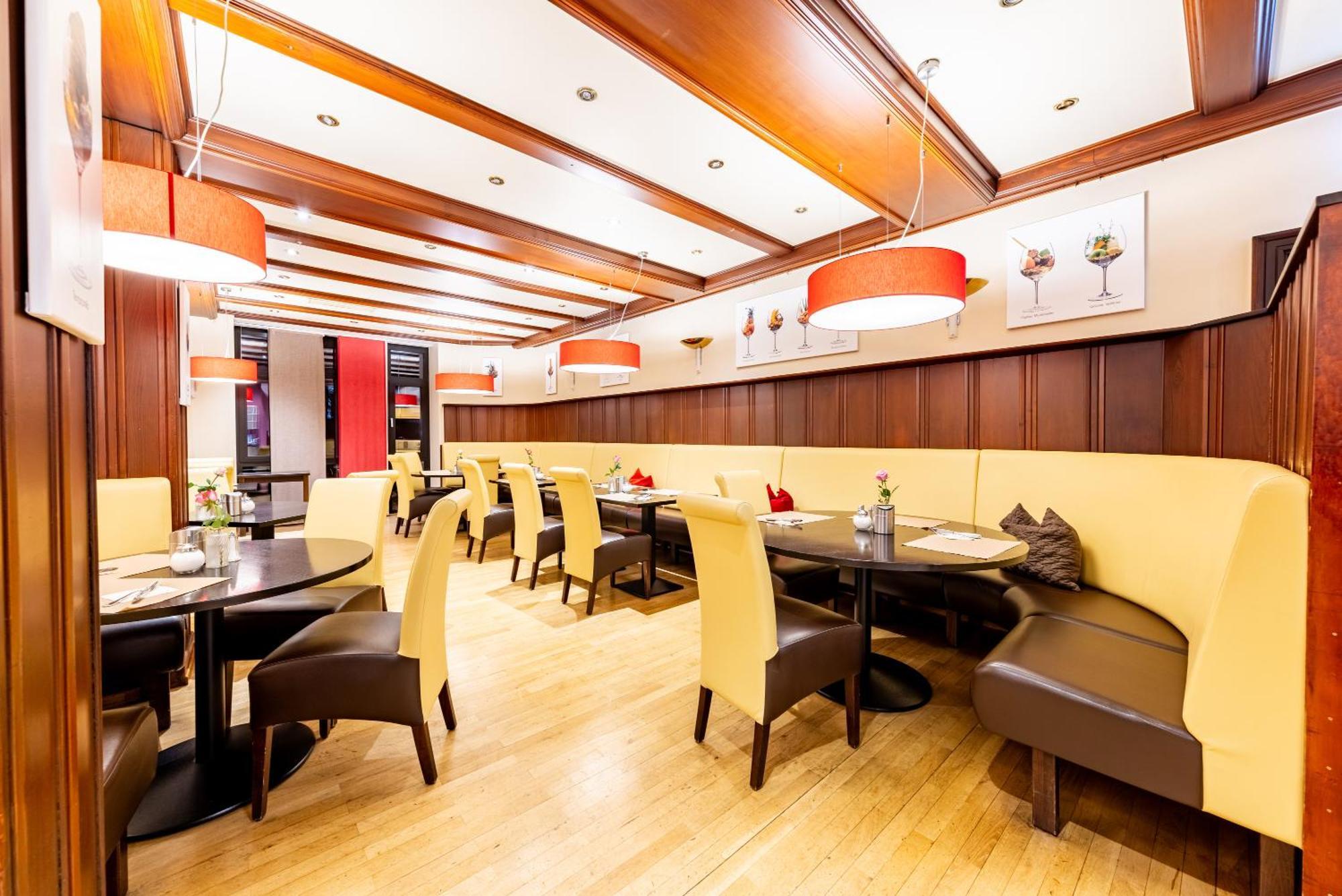 פרנקפורט Maingau Hotel מראה חיצוני תמונה